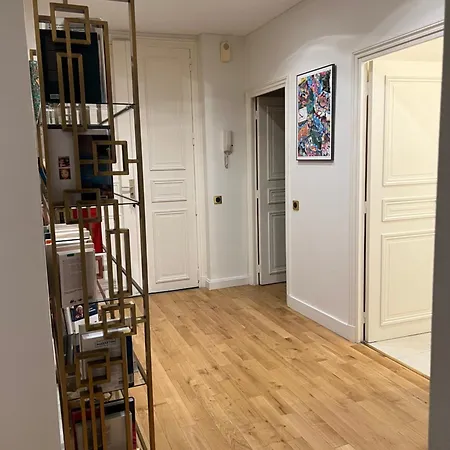 Champs-elysees - 6 Personnes - De Gamme Apartment Paris